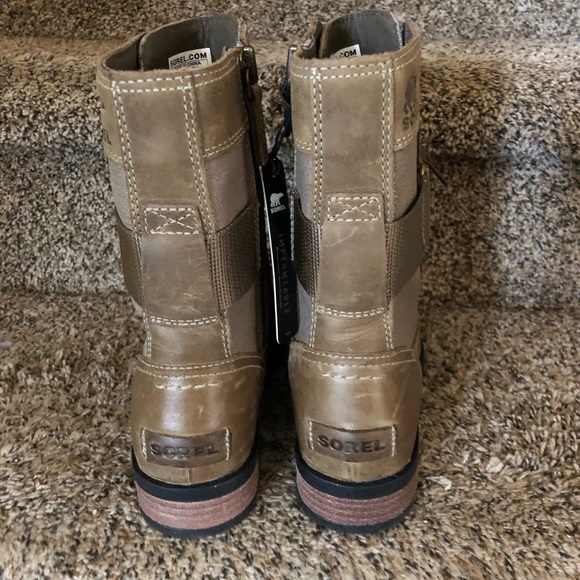 SOLD - Sorel Boots - Picture 3 of 6